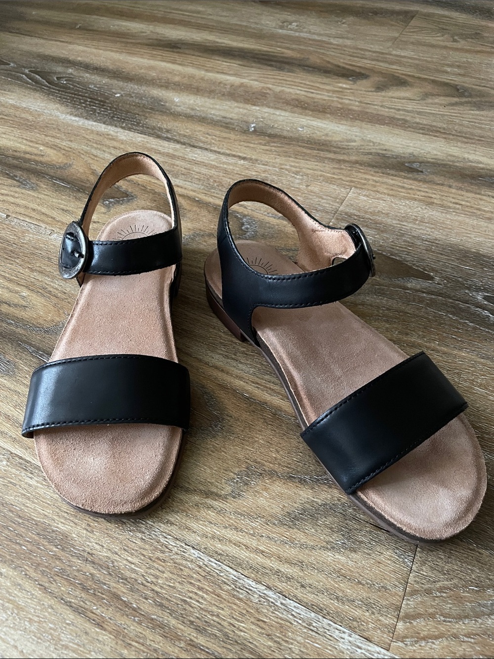 Brioso Rancho Black Leather Sandals